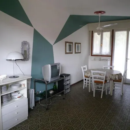 Nel Verde Vicino Al Mare Apartamento Tirrenia
